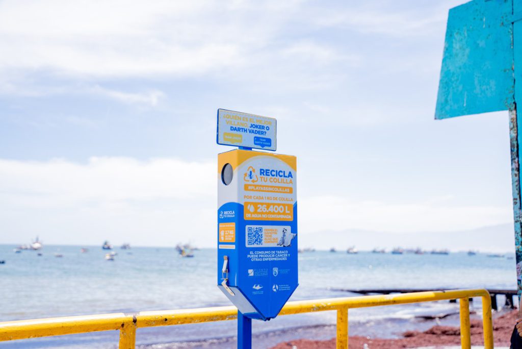 Nuevos colilleros refuerzan el cuidado del borde costero en Mejillones Nuevos colilleros refuerzan el cuidado del borde costero en Mejillones