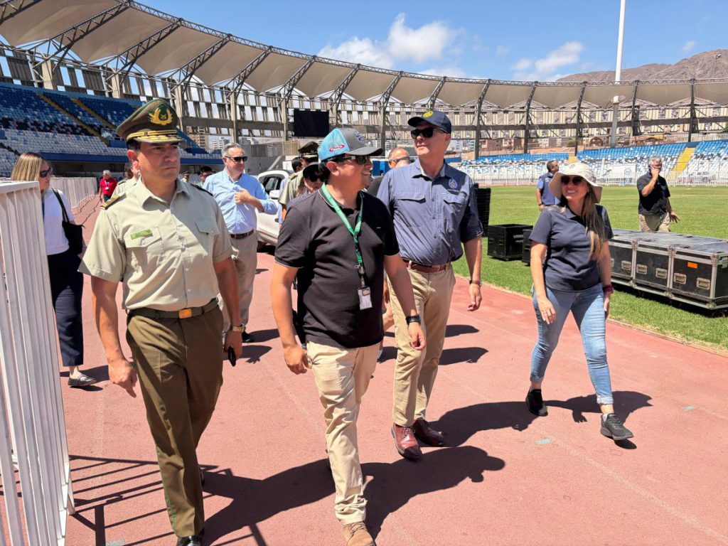 Cuenta regresiva para Festival de Antofagasta: Carabineros y Seremi de Salud destacan avances en inspección Cuenta regresiva para Festival de Antofagasta: Carabineros y Seremi de Salud destacan avances en inspección