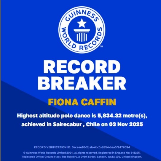 Desde el desierto de Atacama al Guinness: australiana logra récord mundial de pole dance a más de 5.800 metros de altura