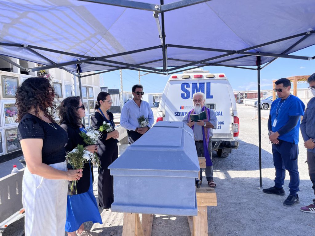 SML Antofagasta realiza ceremonia ecuménica para dar sepultura digna a personas no identificadas en Mejillones