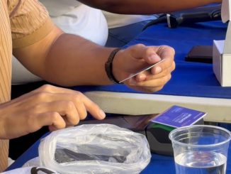 M&aacute;s de 1.700 adultos mayores asistieron al municipio a retirar tarjeta &ldquo;Antofagasta Conectado&rdquo;