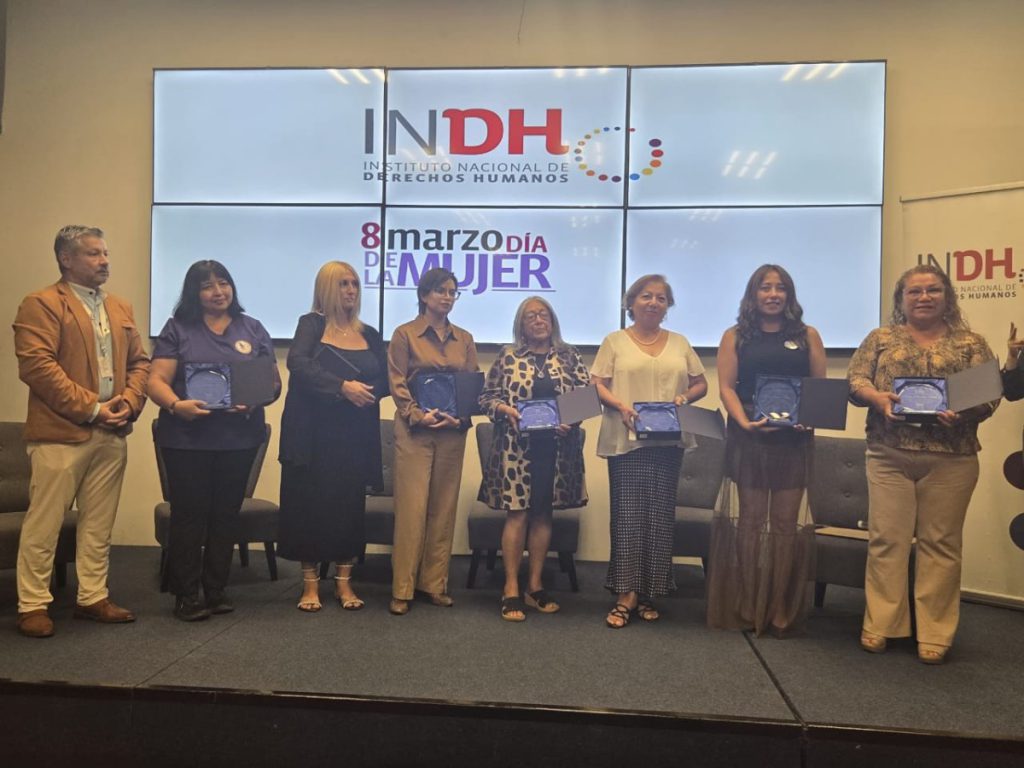 INDH de Antofagasta realizó conversatorio por el 8M en que abordó brechas que afectan los derechos de las mujeres de la región