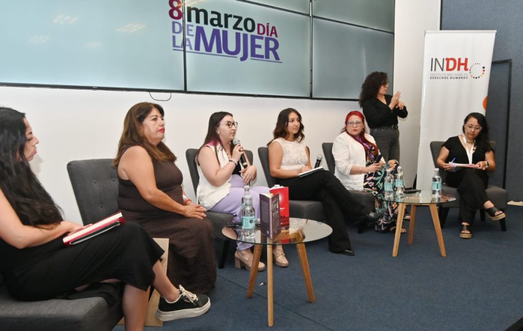 INDH de Antofagasta realizó conversatorio por el 8M en que abordó brechas que afectan los derechos de las mujeres de la región
