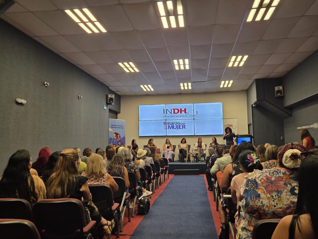 INDH de Antofagasta realizó conversatorio por el 8M en que abordó brechas que afectan los derechos de las mujeres de la región