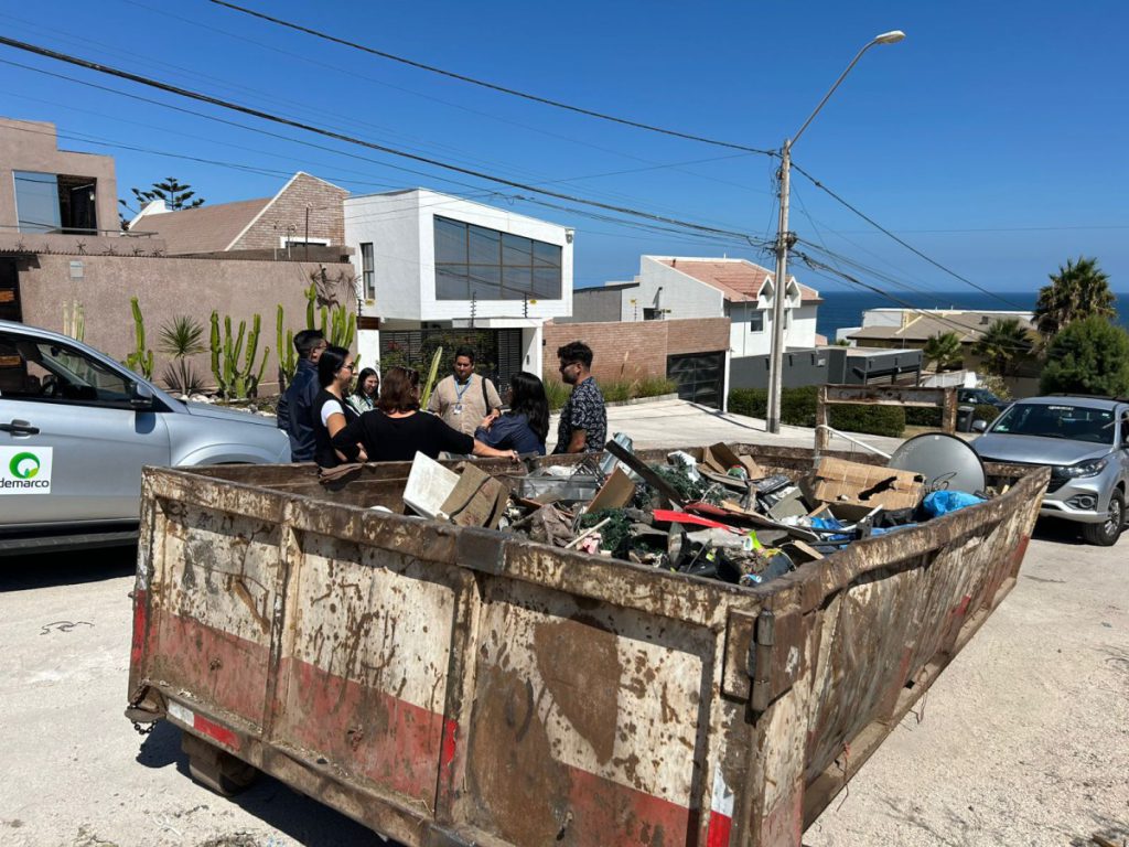 Alcalde Razmilic fija meta de aumentar en 30% los operativos de limpieza en Antofagasta durante 2026