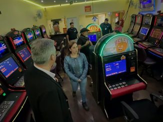 Antofagasta: Fiscalizaci&oacute;n nocturna entre polic&iacute;as, Delegaci&oacute;n Presidencial y la Municipalidad termina con 3 mini casinos clausurados