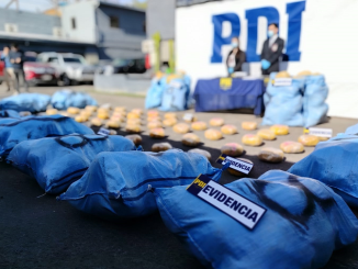 Antofagasta: narcos armados con fusil intentan huir por rutas del norte con casi una tonelada de droga robada
