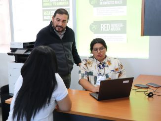 Estudiantes de Santo Tom&aacute;s asisten a contribuyentes en proceso Operaci&oacute;n Renta del SII en Antofagasta
