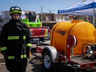 Municipalidad de Antofagasta incorpora camioneta de primera respuesta ante incendios en sector La Chimba