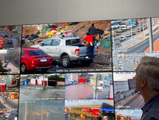 En Antofagasta: Sujetos arrojan escombros en avenida y reciben multa en su domicilio