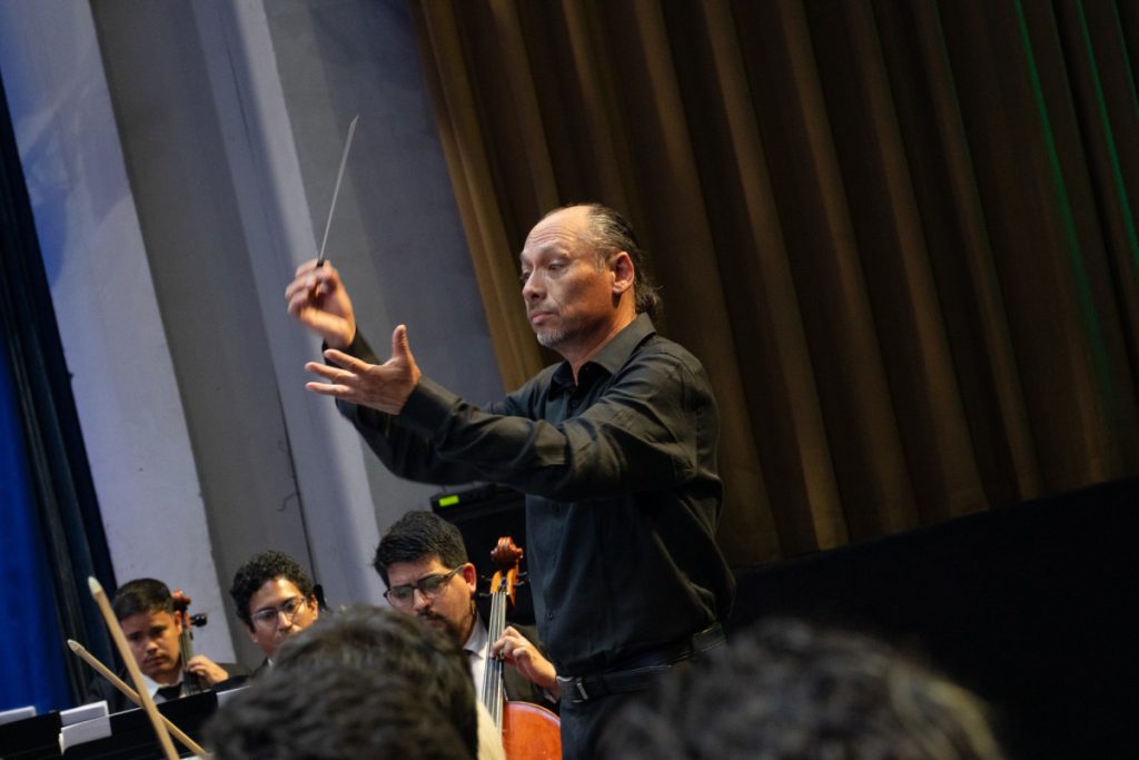 Antofagasta se prepara para una noche histórica de fútbol, música y memoria junto a Pedro Carcuro Antofagasta se prepara para una noche histórica de fútbol, música y memoria junto a Pedro Carcuro