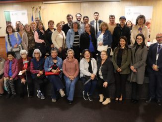 Personas mayores participaron en inédito encuentro de clínicas jurídicas en Antofagasta