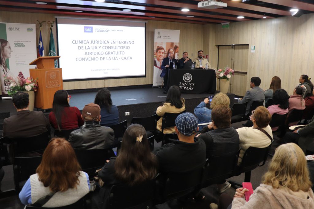Personas mayores participaron en inédito encuentro de clínicas jurídicas en Antofagasta Personas mayores participaron en inédito encuentro de clínicas jurídicas en Antofagasta