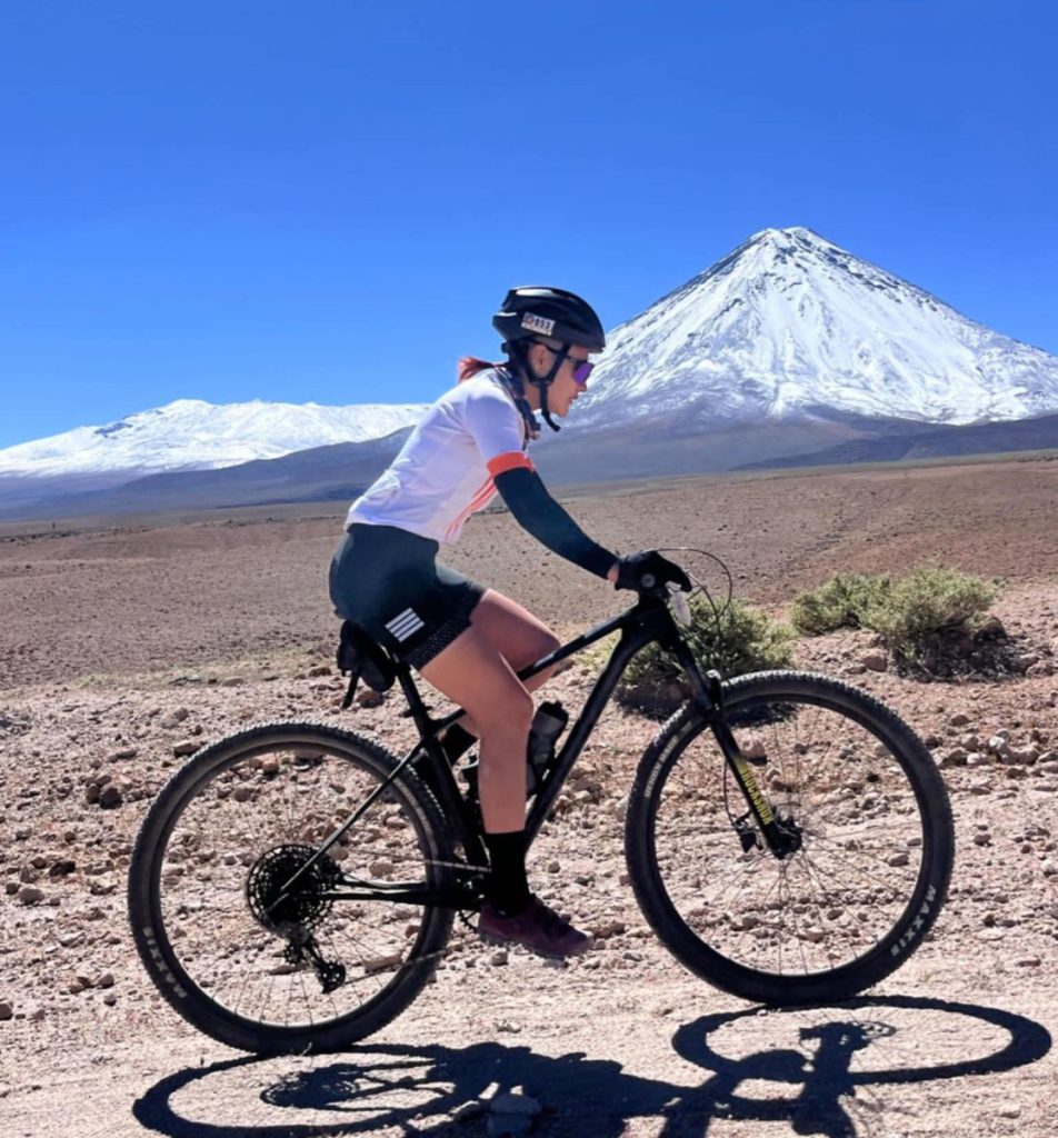 San Pedro de Atacama: Atacama Challenger 2026 llegó hasta la base del volcán Licancabur en una extenuante segunda etapa