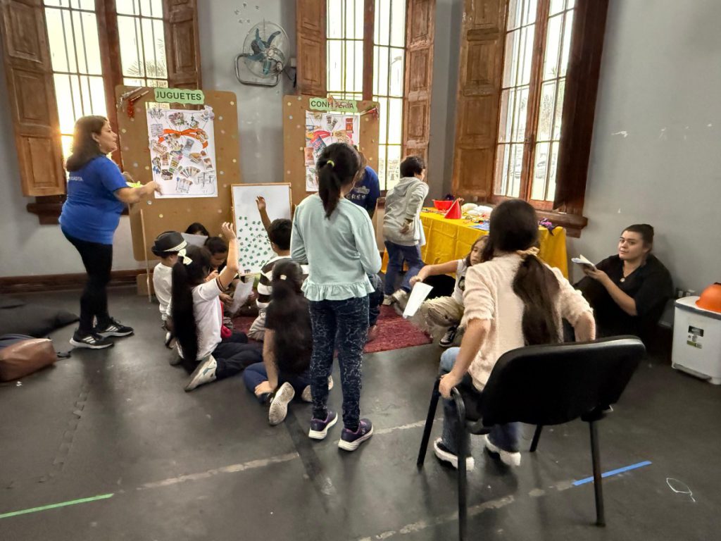Niñas, niños y adolescentes participaron en la primera “Escucha Creativa 2026” de Cecrea Antofagasta