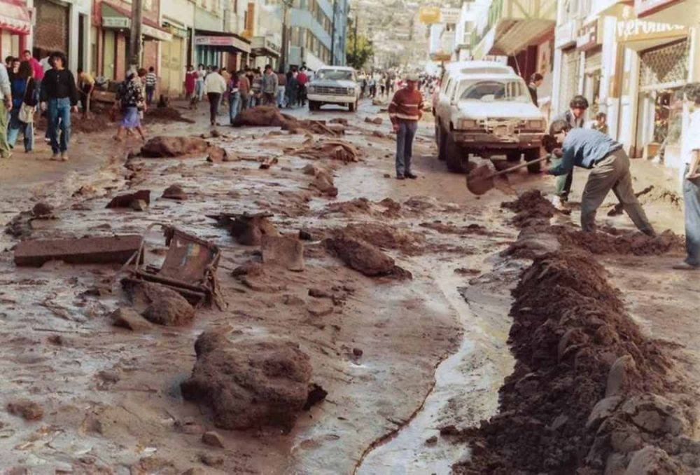 Antofagasta recuerda 35 años del aluvión que marcó su historia y que sigue alertando sobre sus riesgos Antofagasta recuerda 35 años del aluvión que marcó su historia y que sigue alertando sobre sus riesgos