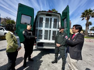Gendarmería recibe nuevo vehículo para traslado de canes adiestrados y completa renovación del 80% de su flota en Antofagasta