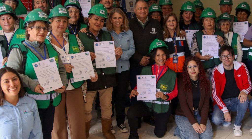 Comunidades de Michilla, Hornitos y Mejillones fortalecieron su capacidad de respuesta ante emergencias Comunidades de Michilla, Hornitos y Mejillones fortalecieron su capacidad de respuesta ante emergencias