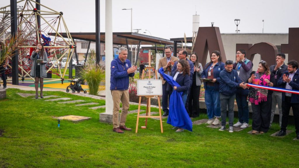 Tras años de espera inauguran plaza El Salar, un nuevo espacio para la comunidad y bienvenida a Antofagasta Tras años de espera inauguran plaza El Salar, un nuevo espacio para la comunidad y bienvenida a Antofagasta