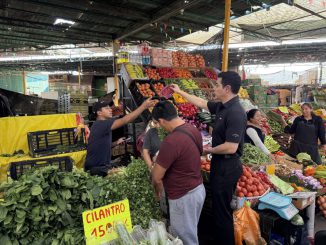 Autoridades realizan fiscalización de precios en la Vega Central de Antofagasta