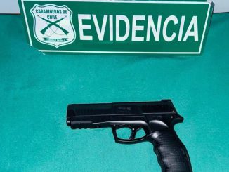 Cámaras de seguridad municipales monitoreando las calles de Antofagasta durante la noche.