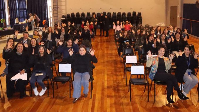 Universidad de Antofagasta present&oacute; cartilla para fortalecer la transici&oacute;n a la vida laboral de estudiantes autistas