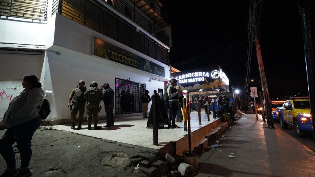 CLAUSURAN DOS CASINOS ILEGALES EN ANTOFAGASTA TRAS OPERATIVO NOCTURNO Operativo municipal y policial en casinos ilegales de Antofagasta