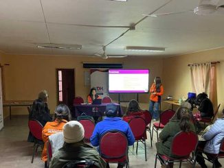Vecinos de San Pedro de Atacama reunidos con el INDH para tratar crisis por aguas servidas