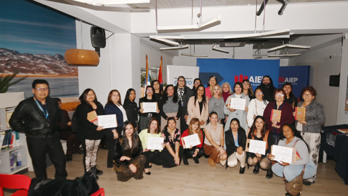 AIEP y Comit&eacute; Corfo Antofagasta certifican a 30 emprendedores en Innovaci&oacute;n Social