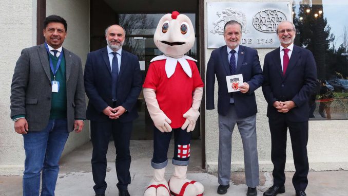 Tres fichas conmemorativas de Condorito, Yayita y Coné fabricadas por Casa de Moneda de Chile