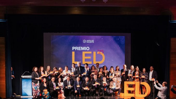 Líderes educativos de Antofagasta seleccionados como finalistas del Premio LED 2026 por su innovación pedagógica.