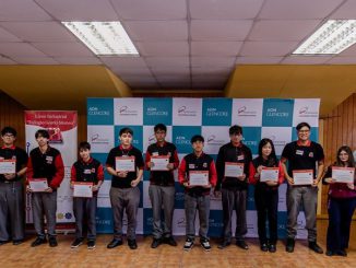 Estudiantes del Liceo Industrial participando en el Seminario de Procesos de Fundición organizado por Altonorte