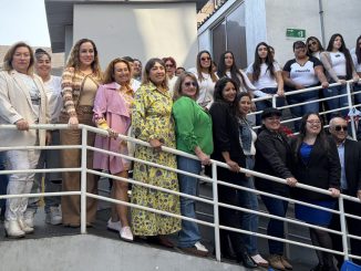 Mujeres participando en el programa de formación en soldadura Pilares de la CChC Antofagasta