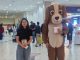 Voluntarios de Fundación Anastasia en punto de recolección de donaciones para mascotas en Mallplaza Calama