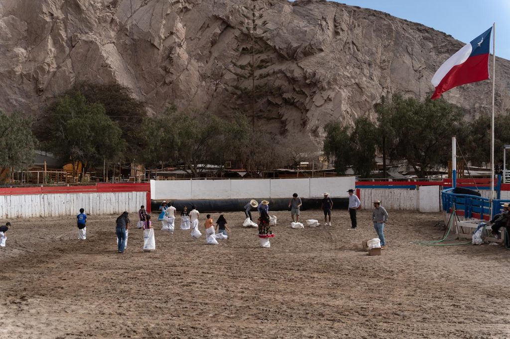 IDENTIDAD NORTINA: POR QUÉ LAS CELEBRACIONES DE FIESTAS PATRIAS SON DISTINTAS EN ANTOFAGASTA Celebraciones de Fiestas Patrias en el norte de Chile con bailes típicos y cultura local