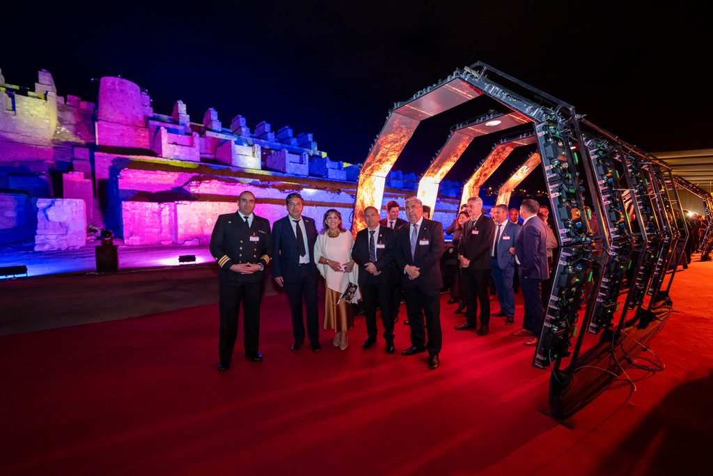 LA CENA DE LA MINERÍA CONVOCA A 1.400 LÍDERES PARA PROYECTAR A ANTOFAGASTA COMO MOTOR DEL DESARROLLO NACIONAL Asistentes en la cena de la minería 2026 en Antofagasta consolidando el desarrollo regional.