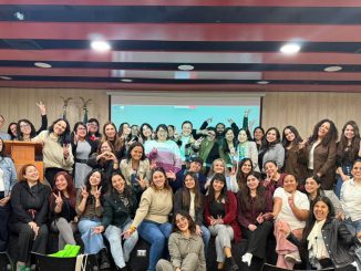 Profesionales de la salud participando en la sesión de la Mesa Regional de Lactancia Materna en Antofagasta