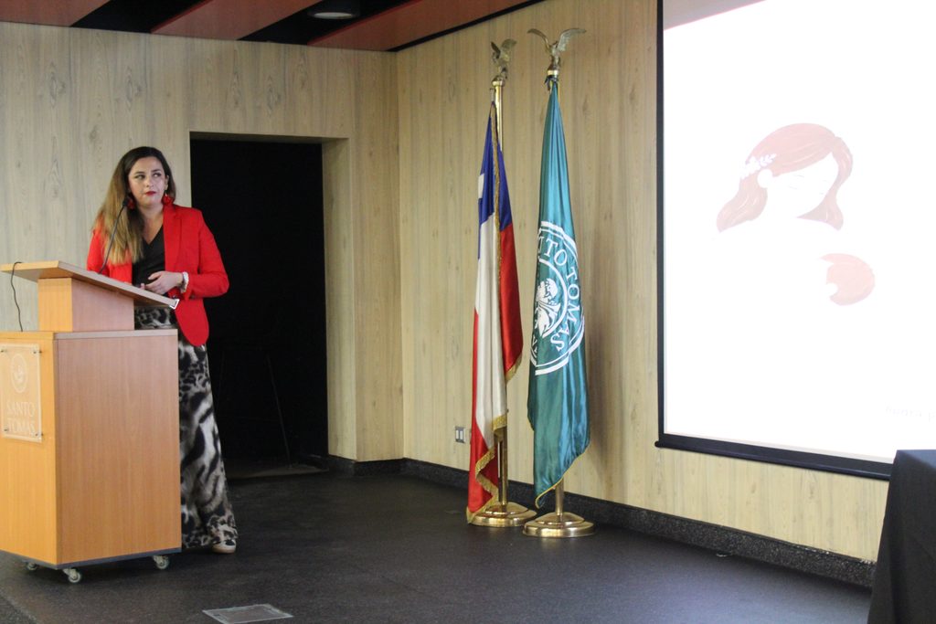 Profesionales de la salud participando en la sesión de la Mesa Regional de Lactancia Materna en Antofagasta