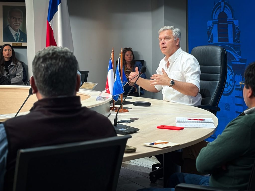 MUNICIPIO DE ANTOFAGASTA PRESENTA CARTERA DE PROYECTOS POR MÁS DE $100 MIL MILLONES A LA CÁMARA CHILENA DE LA CONSTRUCCIÓN Presentacion de cartera de proyectos de la Municipalidad de Antofagasta a la Camara Chilena de la Construccion
