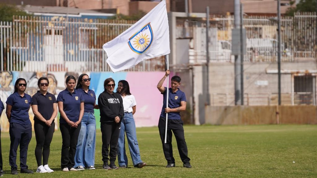 MUNICIPIO INAUGURA SU PRIMERA LIGA MUNICIPAL DE FÚTBOL FEMENINO CON SIETE EQUIPOS EN COMPETENCIA Ceremonia de inauguración de la primera liga municipal de fútbol femenino en el Estadio Regional de Antofagasta