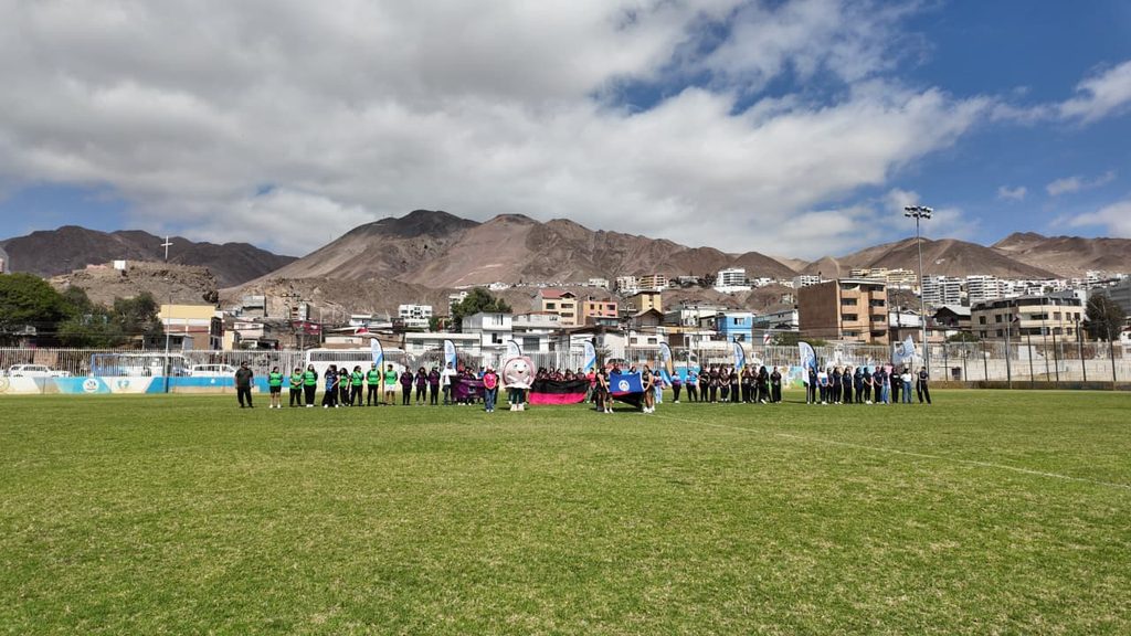 MUNICIPIO INAUGURA SU PRIMERA LIGA MUNICIPAL DE FÚTBOL FEMENINO CON SIETE EQUIPOS EN COMPETENCIA Ceremonia de inauguración de la primera liga municipal de fútbol femenino en el Estadio Regional de Antofagasta