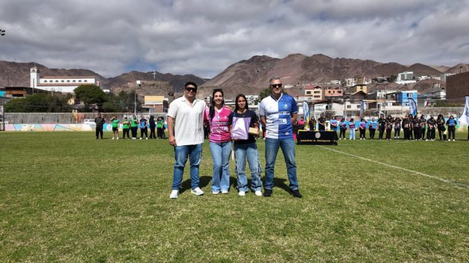 Ceremonia de inauguración de la primera liga municipal de fútbol femenino en el Estadio Regional de Antofagasta