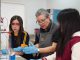 Estudiantes del Liceo Marta Narea Díaz participando en un taller de química sobre cobre verde en la Universidad de Antofagasta