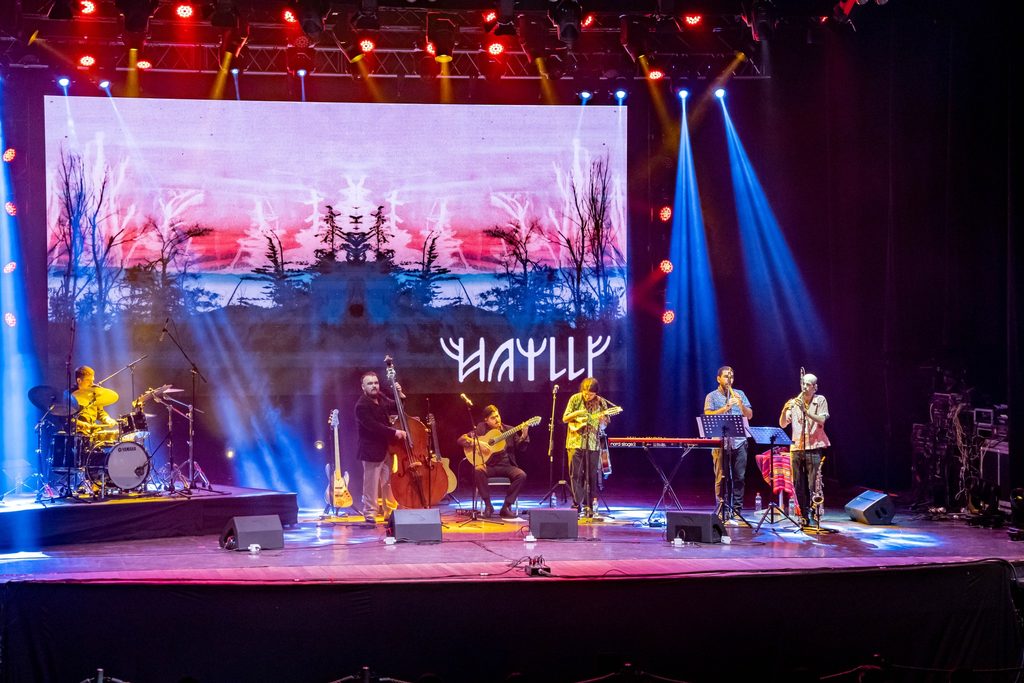 Escenario del Teatro Municipal de Antofagasta preparado para el festival Antofajazzta 2026