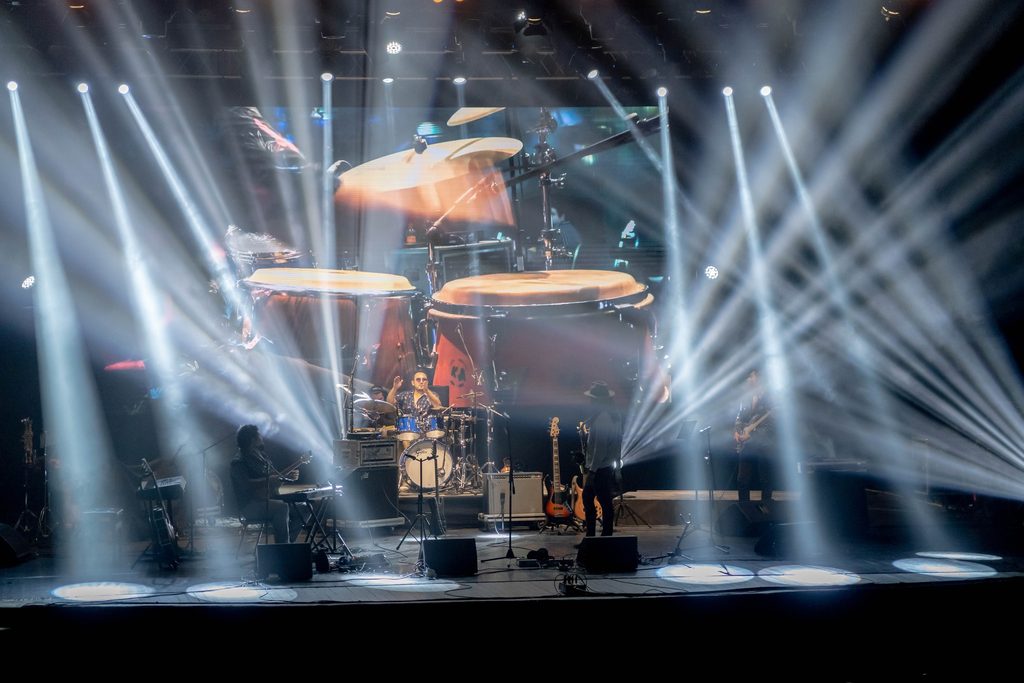 Escenario del Teatro Municipal de Antofagasta preparado para el festival Antofajazzta 2026