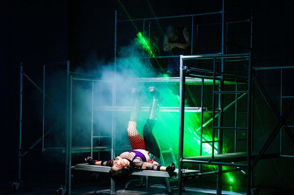 Escena de la obra Juana de Arco estrenada por la Compañía de Teatro UA en el Teatro Pedro de la Barra