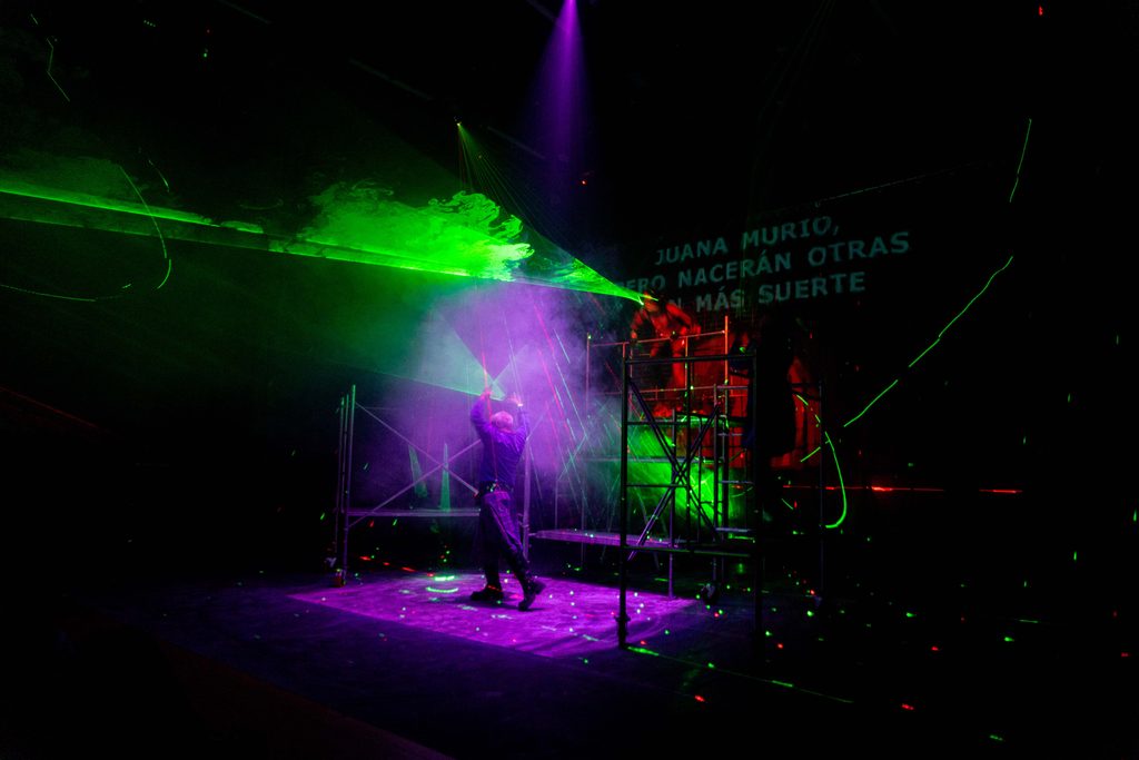 Escena de la obra Juana de Arco estrenada por la Compañía de Teatro UA en el Teatro Pedro de la Barra