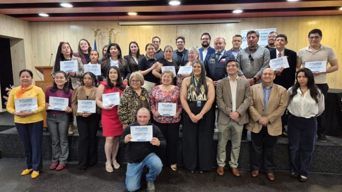 Emprendedores de Antofagasta participando en el cierre del programa Emprende Clima de Corfo