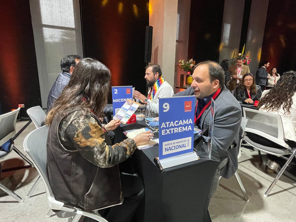 Empresas turisticas de la Región de Antofagasta participando en la Rueda de Negocios Nacional SERNATUR 2026