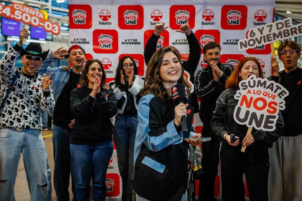 GIRA TELETÓN 2026 COMIENZA HOY EN ARICA CON 18 SHOWS GRATUITOS EN TODO EL PAÍS Artistas y animadores en la inauguracion de la Gira Teletón 2026 rumbo a Arica
